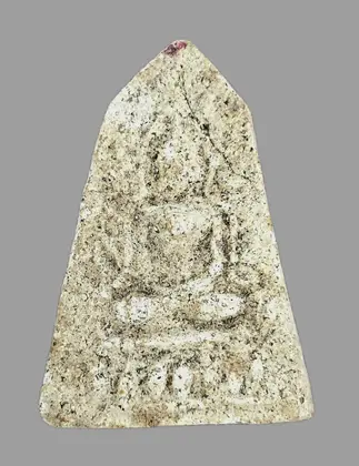 龍婆才, B.E. 2497, First Edition Phra Phuttha Chinnarat in Phrai Powder (Small Mold)